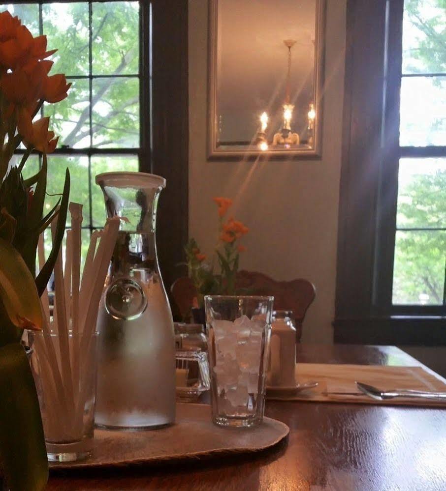 Inn At Patrick Henry'S Richmond Esterno foto